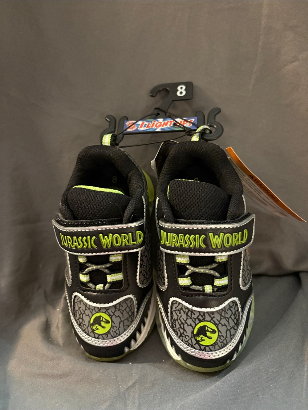 Jurassic World Kids' Black & Lime Light-Up Sneakers big boys size 8 sku SDR NWT